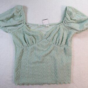Lush‎ Women's Top M Green Lily Stretchy NWT